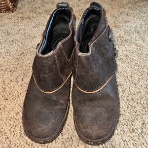 Merrell Women’s Brown Suede Boots